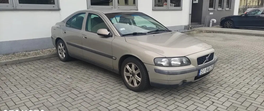 volvo s60 katowice Volvo S60 cena 7000 przebieg: 266000, rok produkcji 2001 z Katowice